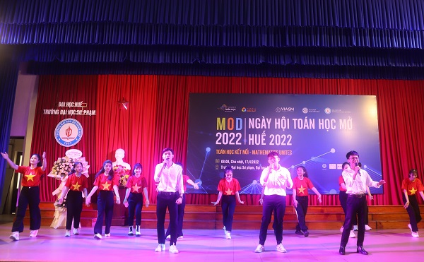Ngày hội Toán học mở Huế 2022