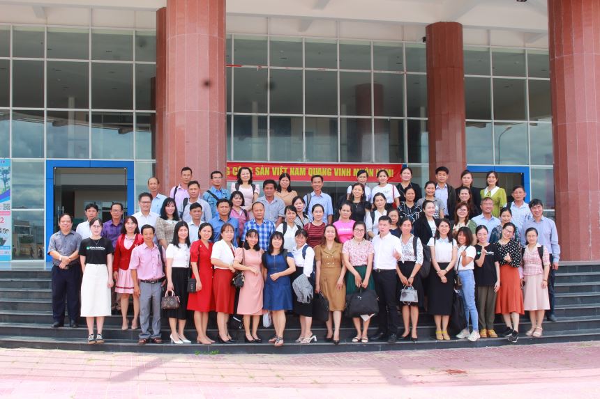 KHÓA BỒI DƯỠNG GIÁO VIÊN TIỂU HỌC TỈNH PHÚ YÊN  VỀ ĐỔI MỚI DẠY HỌC MÔN TOÁN