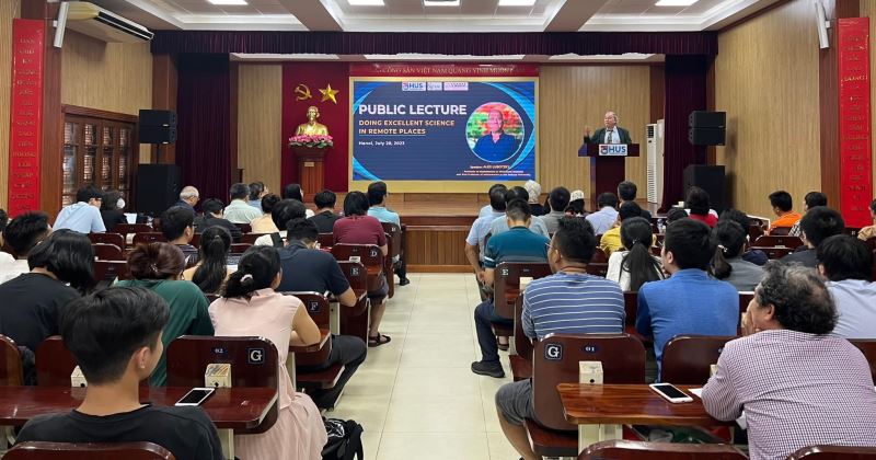 Bài giảng đại chúng: Làm khoa học xuất sắc ở vùng hẻo lánh