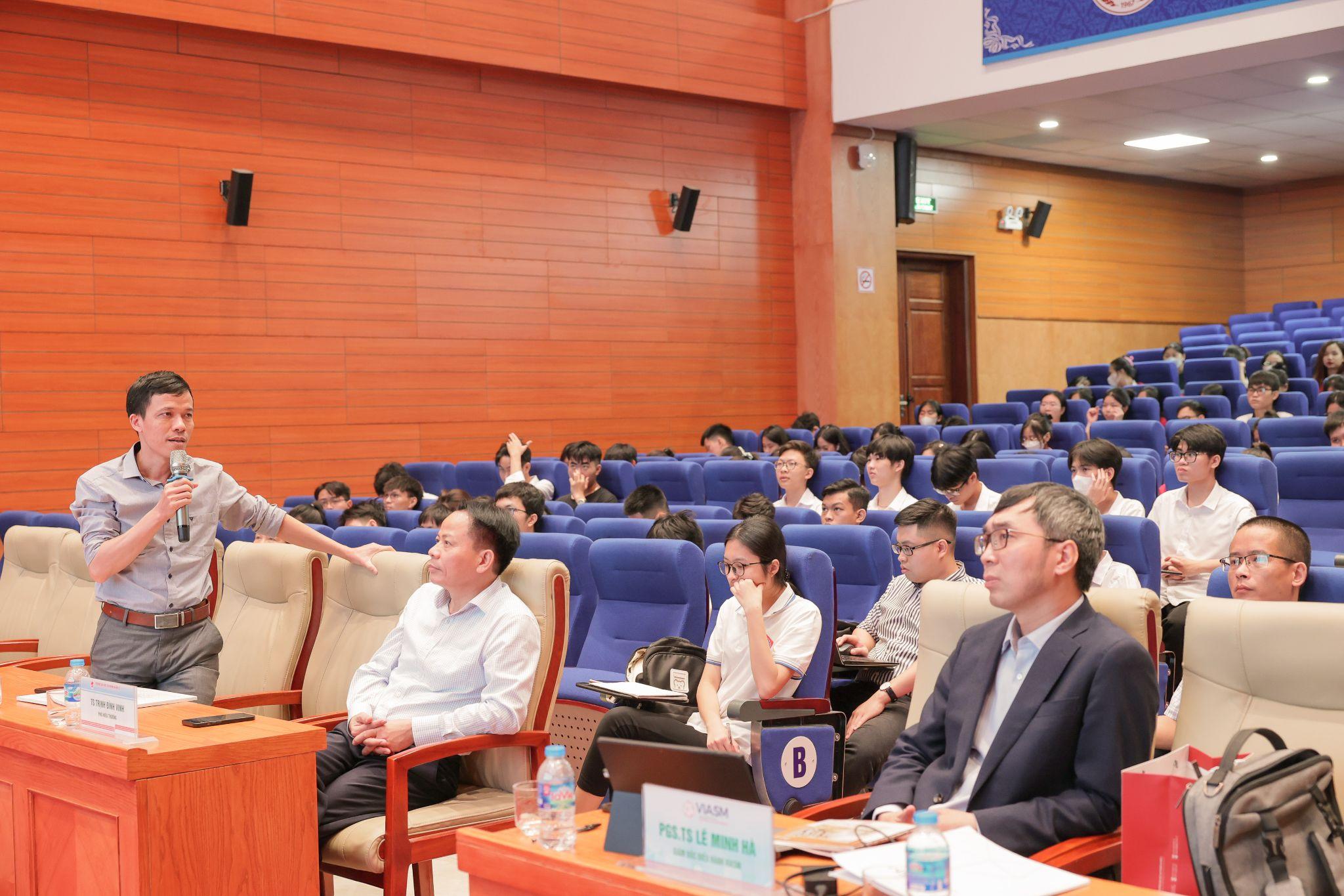 Chuỗi bài giảng về Toán học - Mô hình hoá thế giới thực