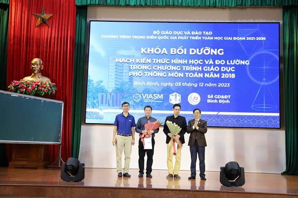 Khóa Bồi dưỡng về mạch kiến thức Hình học và Đo lường  trong Chương trình giáo dục phổ thông môn Toán năm 2018