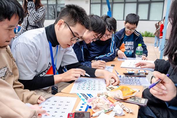 Ngày hội Toán học - Khoa học và Công nghệ 2024