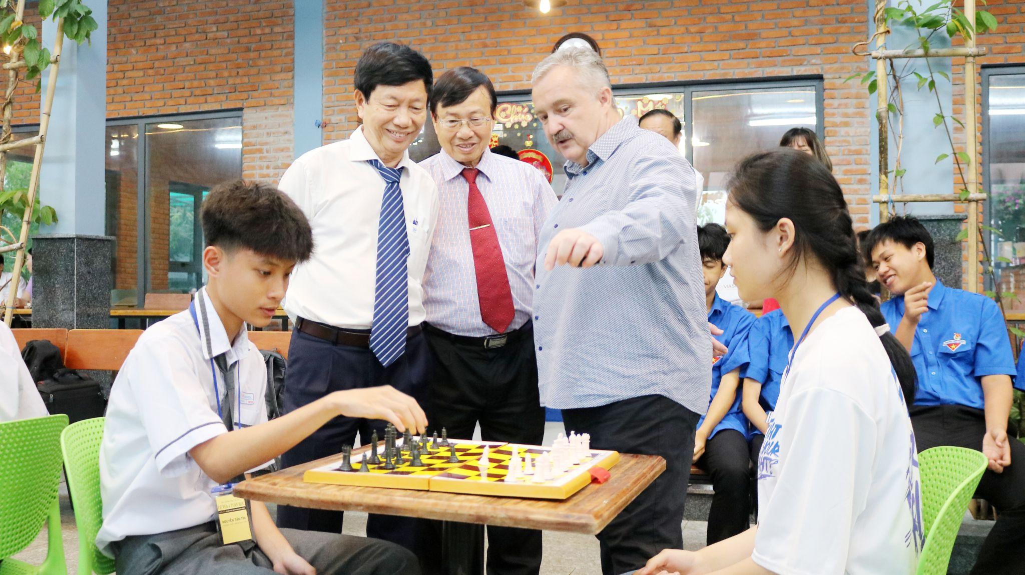 Hoạt động hưởng ứng ngày quốc tế Toán học 14/3/2024 tại Tuy Hoà, Phú Yên