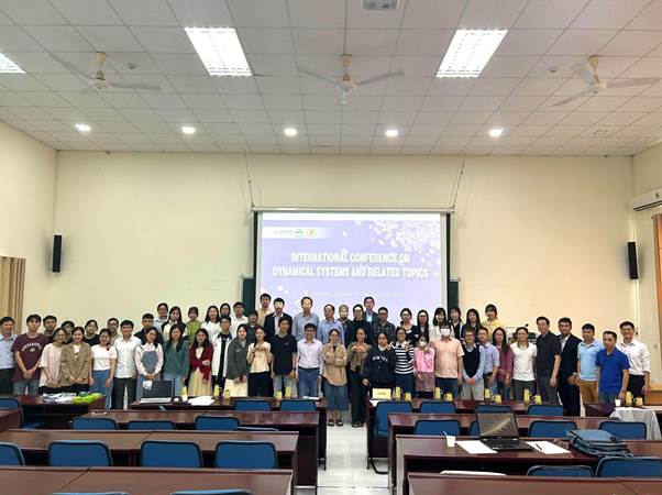Trường Xuân về Hệ động lực