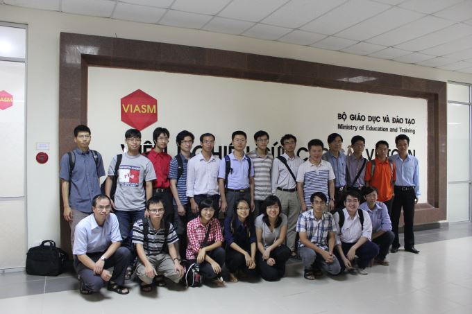 Chương trình Đào tạo tiến sĩ toán học xuất sắc tại Viện Nghiên cứu cao cấp về Toán