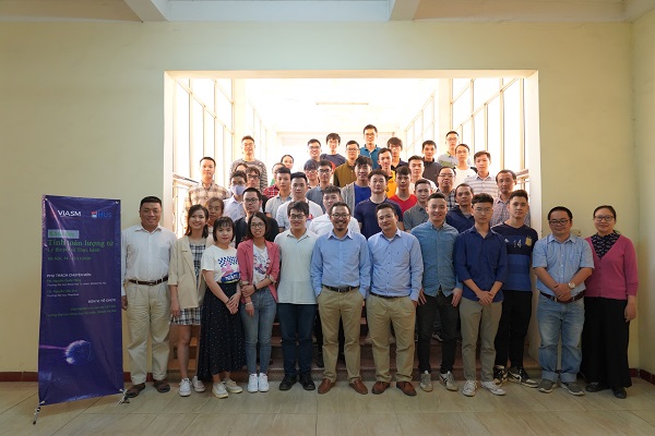Khóa học “Tính toán lượng tử: Lý thuyết và thực hành”