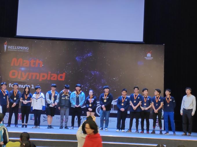 Math Olympiad 2019 - Formula 1 (2/2019)