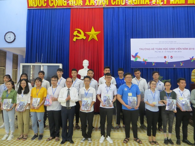 py2.jpg