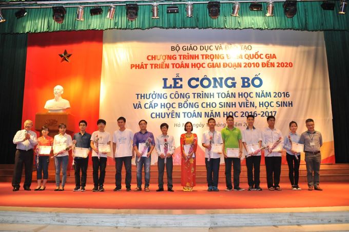 Thông báo nhận hồ sơ xét thưởng công trình Toán học năm 2018