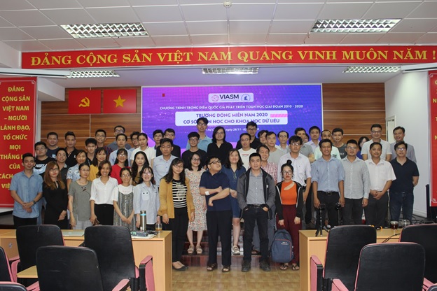Trường Đông miền Nam 2020: Cơ sở Toán học cho Khoa học dữ liệu