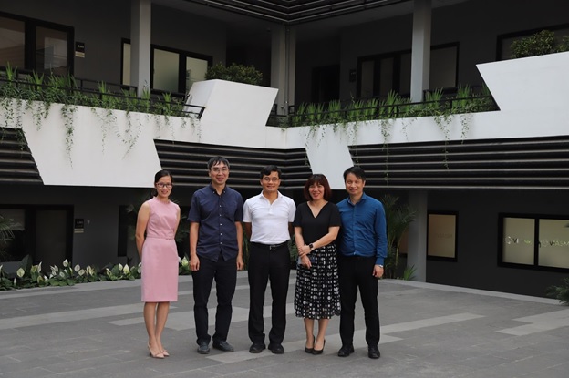 Buổi làm việc giữa Viện Nghiên cứu cao cấp về Toán và Trường Đại học VinUni