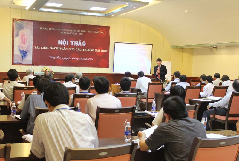 Hội thảo “Tài liệu, sách toán cho các trường Đại học” tại phía Nam