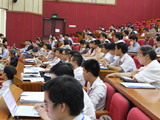 Khai mạc Hội thảo tài chính “Tương lai của thị trường tài chính: Sản phẩm phái sinh?”