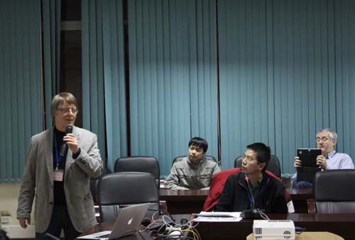 Public lecture “IMAGINARY – Through the Eyes of Mathematics: Between Research, Application and Communication”