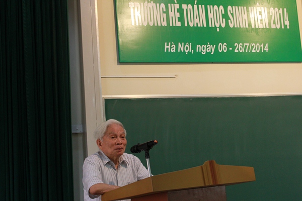 Khai mạc trường hè “Toán học cho sinh viên” 2014